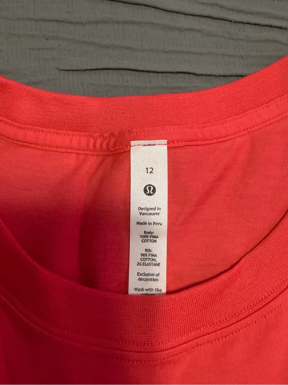lululemon athletica Women's Short Sleeve Crew - Coral